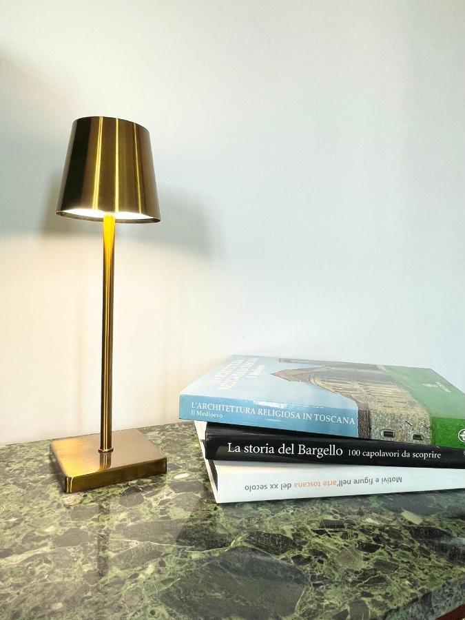 D/t Elegant & Spacious Flat 2' Walk Train Station Florencia