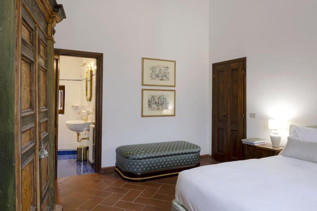 D/t Elegant & Spacious Flat 2' Walk Train Station Apartamento